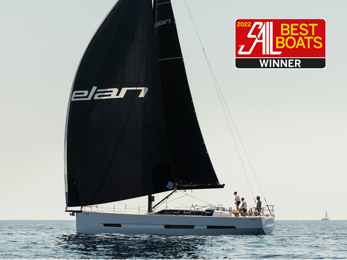 Elan GT6 under sail with best boats 2022 award logo